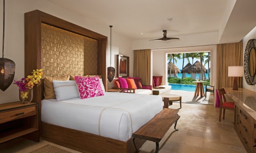 Preferred Junior Suite Swim-Out 